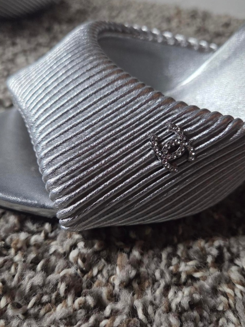 CHANEL Silver Ribbed Slide Sandals with Embellished Heel - Picture 3 of 9